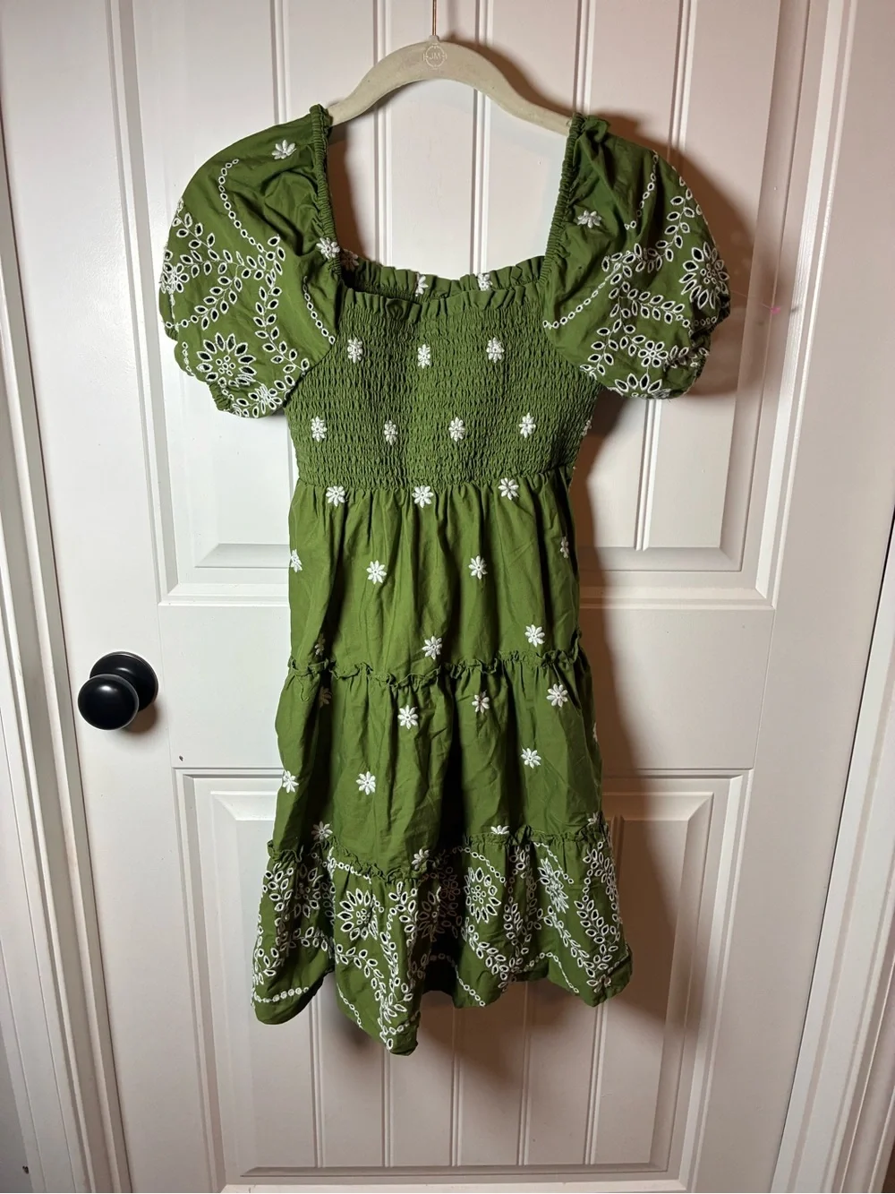 crown & ivy Olive Green Floral Embroidered Puff Sleeve Dress